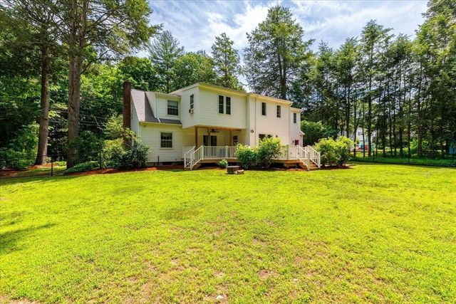 11 Foster St, Oxford, MA 01540