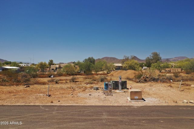 0000 E Carriage Lane 4, Phoenix, AZ 85086