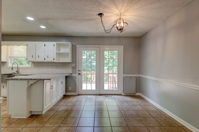 2587 Elkmont Dr, Clarksville, TN 37040