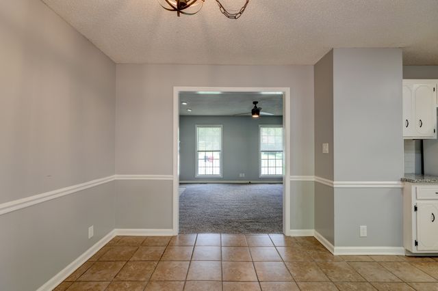 2587 Elkmont Dr, Clarksville, TN 37040