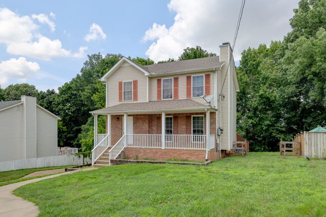 2587 Elkmont Dr, Clarksville, TN 37040