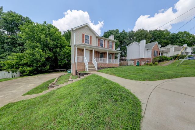 2587 Elkmont Dr, Clarksville, TN 37040