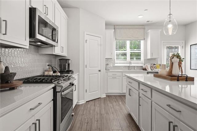 2821 Rosehall Way, Lawrenceville, GA 30044