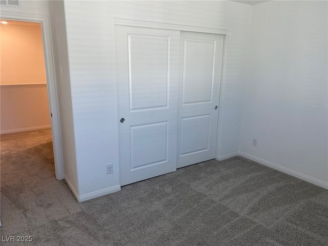 12285 Glass Desert Road 2, Las Vegas, NV 89183