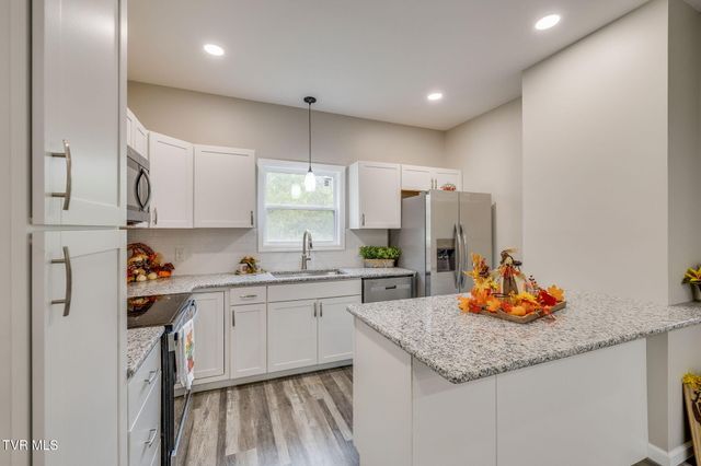 215 Brighton Place, Bristol, TN 37620