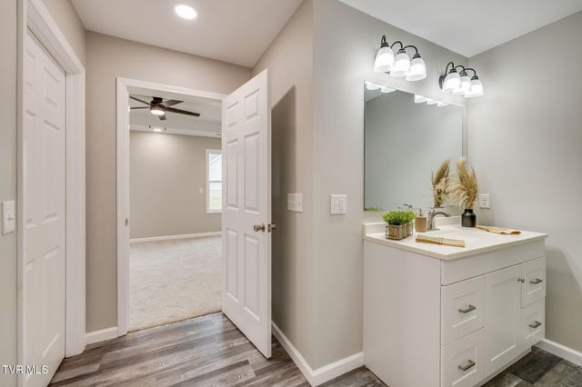 215 Brighton Place, Bristol, TN 37620