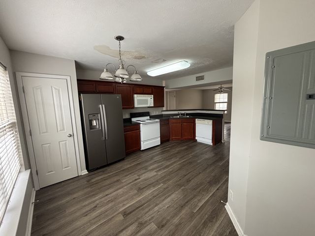 342 Arapaho Dr, Murfreesboro, TN 37128