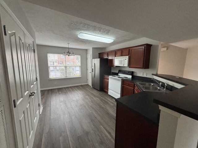 342 Arapaho Dr, Murfreesboro, TN 37128