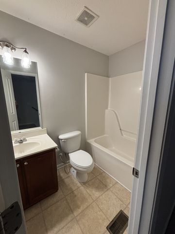 342 Arapaho Dr, Murfreesboro, TN 37128