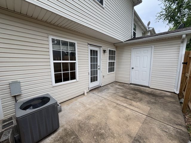 342 Arapaho Dr, Murfreesboro, TN 37128