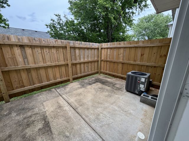 342 Arapaho Dr, Murfreesboro, TN 37128