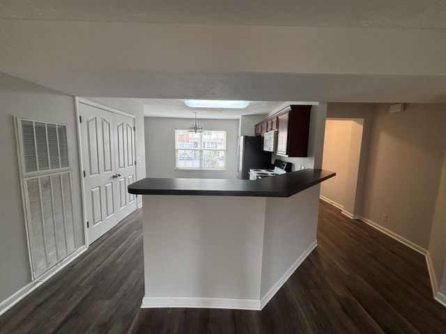 342 Arapaho Dr, Murfreesboro, TN 37128