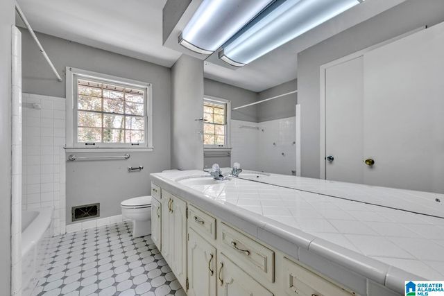 2105 PINEHURST DRIVE, Gardendale, AL 35071