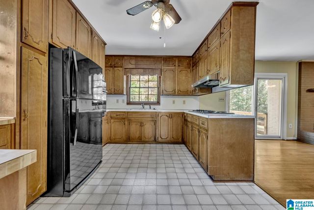 2105 PINEHURST DRIVE, Gardendale, AL 35071