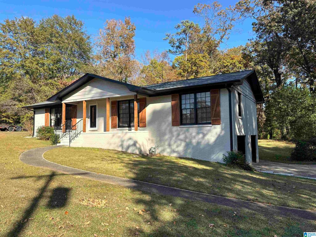 2105 PINEHURST DRIVE, Gardendale, AL 35071