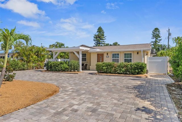204 44TH AVENUE, St Pete Beach, FL 33706