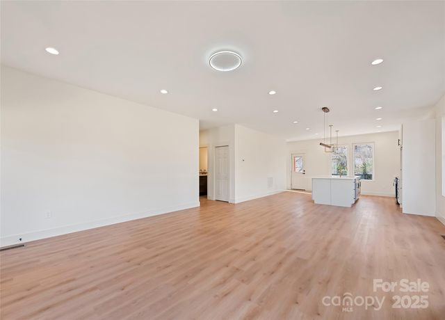 40 Firefly Ridge Trail, Alexander, NC 28701