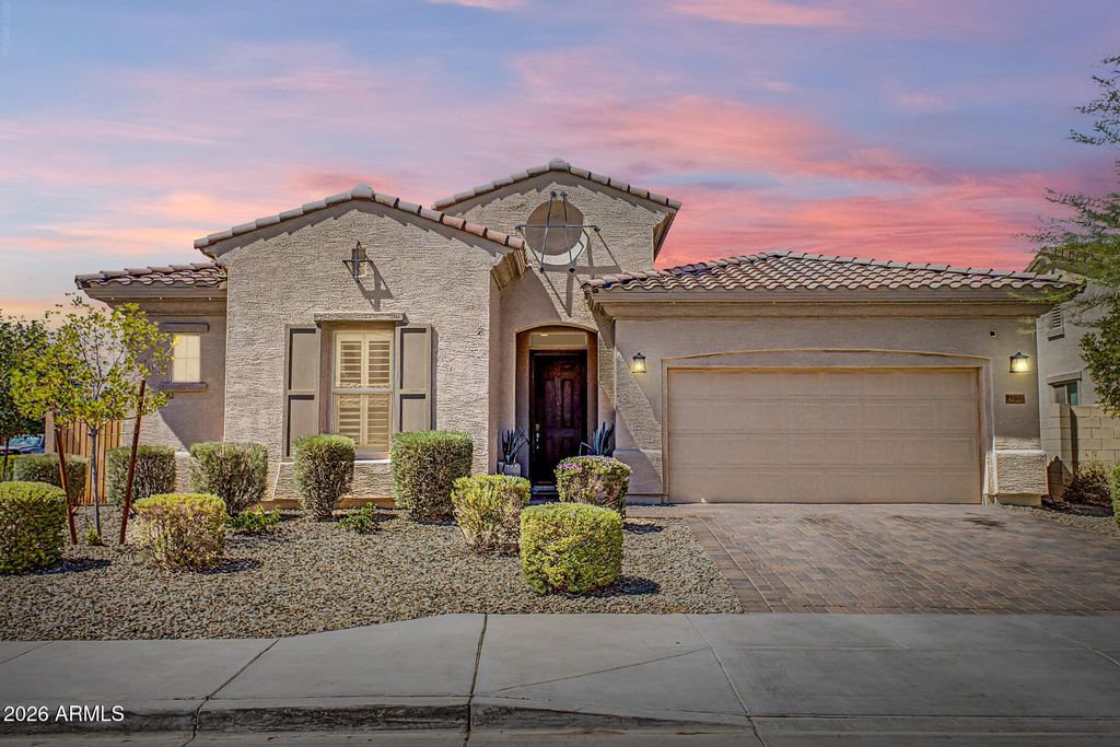 19048 W Solano Drive, Litchfield Park, AZ 85340