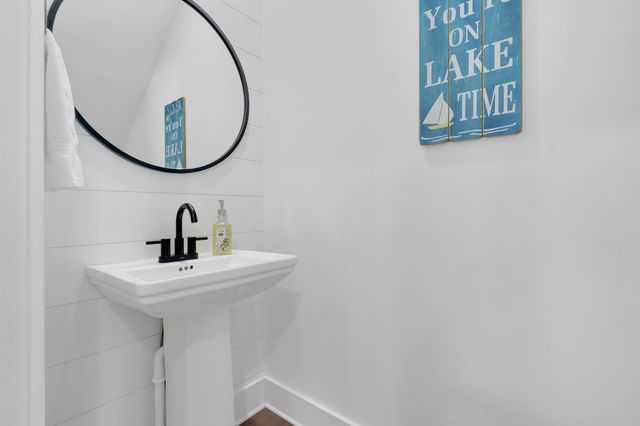 111 Barefoot Way, Winchester, TN 37398