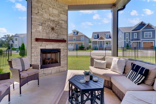 111 Barefoot Way, Winchester, TN 37398