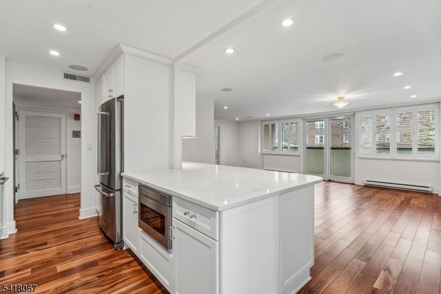 1 Euclid Ave 3B, Summit City, NJ 07901