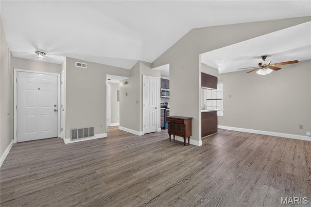 148 Old Buggy Court, St Peters, MO 63304