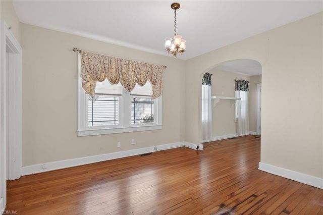 53 Randolph RD, Newport News, VA 23601