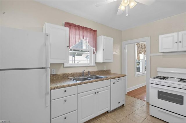 53 Randolph RD, Newport News, VA 23601