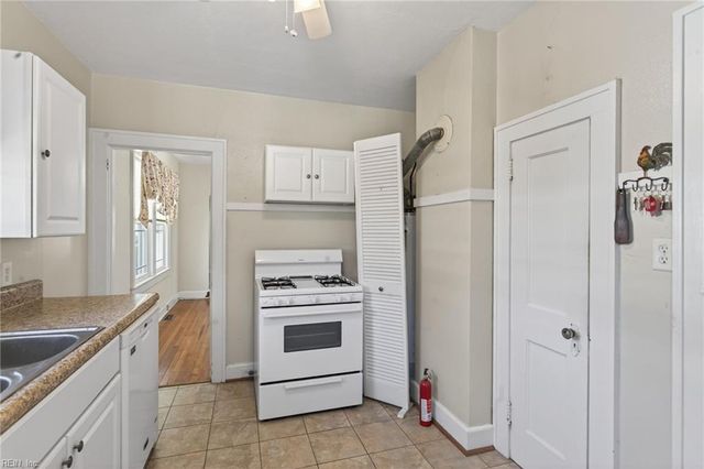 53 Randolph RD, Newport News, VA 23601