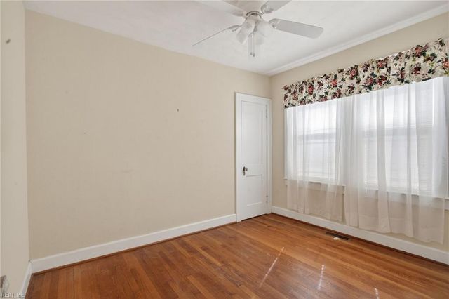 53 Randolph RD, Newport News, VA 23601