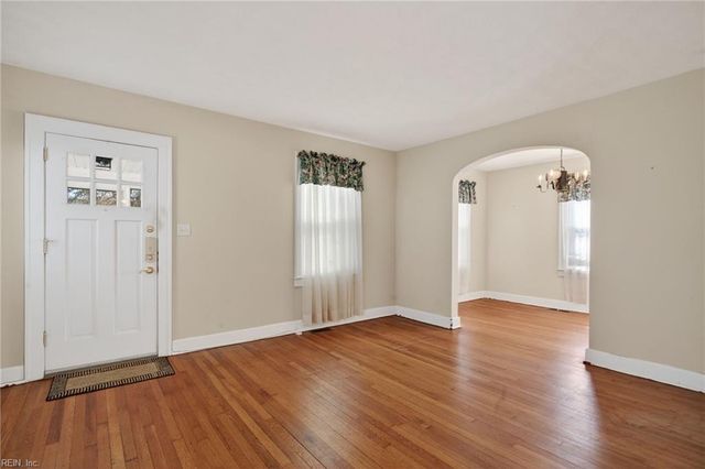 53 Randolph RD, Newport News, VA 23601