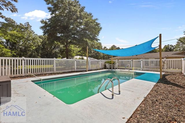 436 Killingsworth Road, Jesup, GA 31545