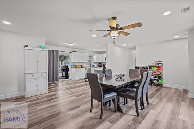436 Killingsworth Road, Jesup, GA 31545