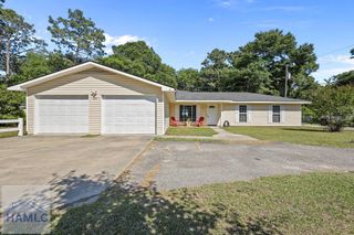 436 Killingsworth Road, Jesup, GA 31545
