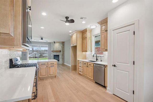 2036 Turtle Creek Way, Norman, OK 73071