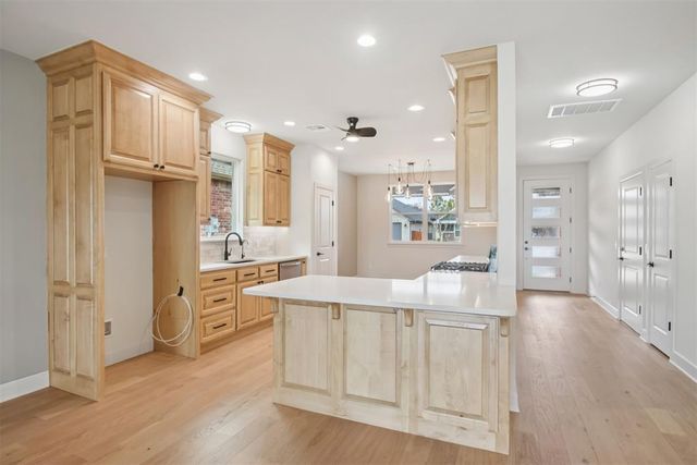 2036 Turtle Creek Way, Norman, OK 73071