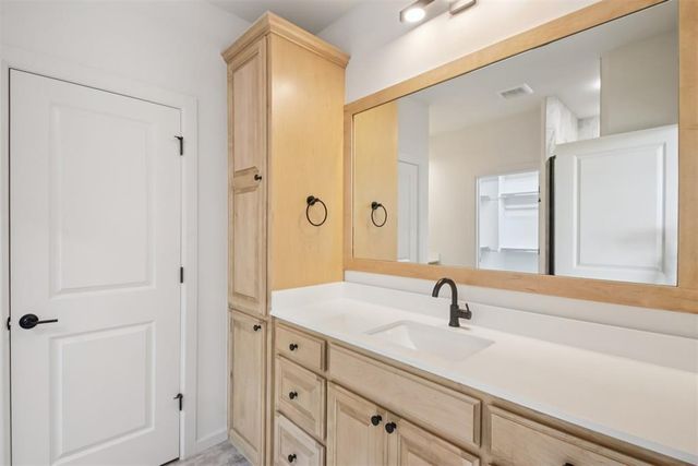 2036 Turtle Creek Way, Norman, OK 73071