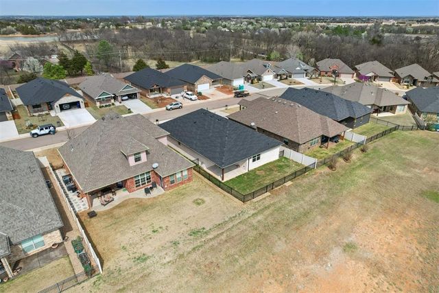 2036 Turtle Creek Way, Norman, OK 73071