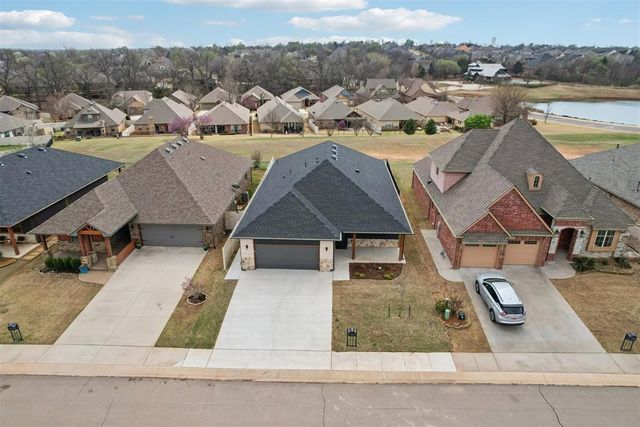 2036 Turtle Creek Way, Norman, OK 73071