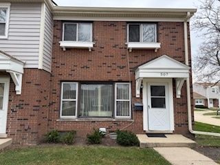 507 Washington Square 19, Wood Dale, IL 60191