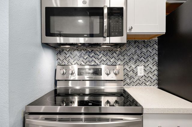 2121 Hepburn Street 710, Houston, TX 77054