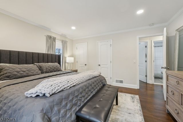 14 Buckingham Dr, Madison Boro, NJ 07940