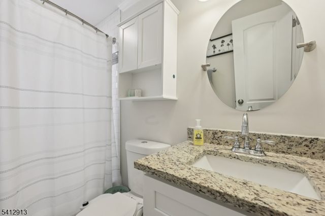 14 Buckingham Dr, Madison Boro, NJ 07940