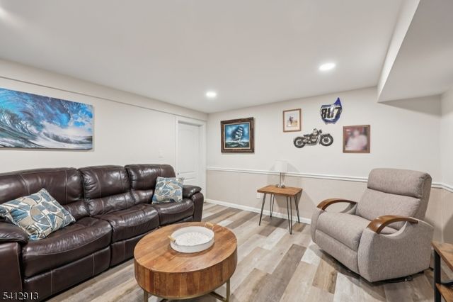 14 Buckingham Dr, Madison Boro, NJ 07940