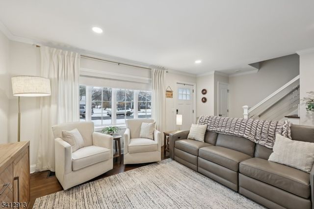 14 Buckingham Dr, Madison Boro, NJ 07940