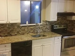 124 Bluebird Dr, Hillsborough Twp., NJ 08844