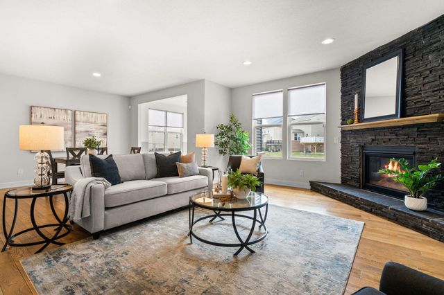 551 Wishing Tree Lane, Pittsfield Charter Twp, MI 48108