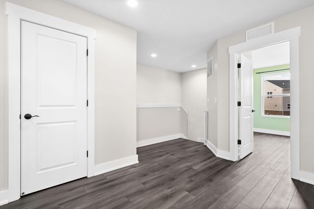 551 Wishing Tree Lane, Pittsfield Charter Twp, MI 48108