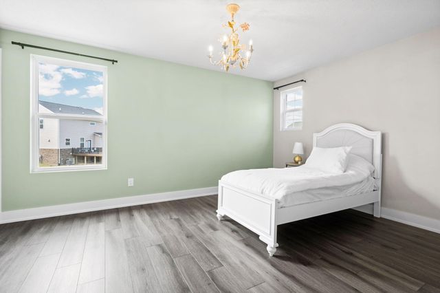 551 Wishing Tree Lane, Pittsfield Charter Twp, MI 48108