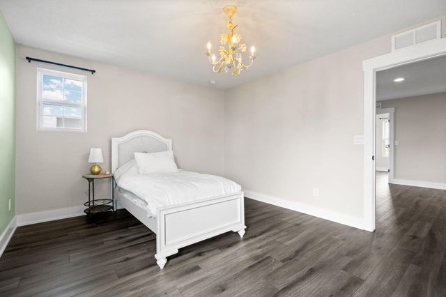 551 Wishing Tree Lane, Pittsfield Charter Twp, MI 48108